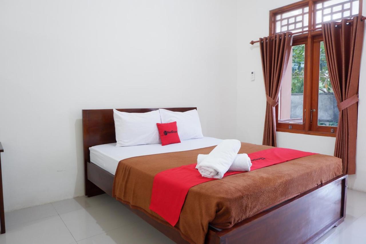 Апартаменти Reddoorz At Bale Eja Syariah Senggigi Montongbuwoh Екстер'єр фото