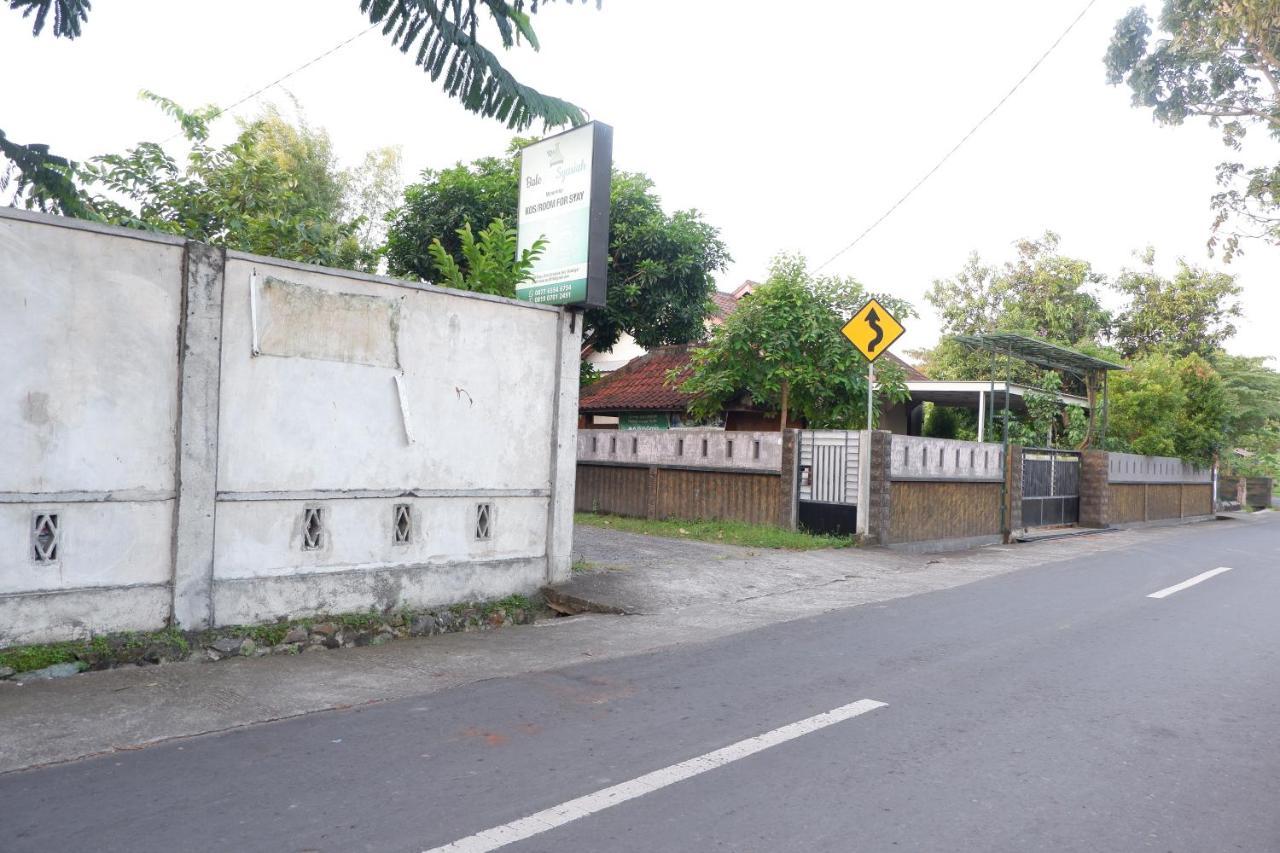 Апартаменти Reddoorz At Bale Eja Syariah Senggigi Montongbuwoh Екстер'єр фото