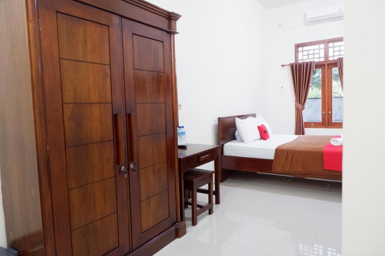 Апартаменти Reddoorz At Bale Eja Syariah Senggigi Montongbuwoh Екстер'єр фото